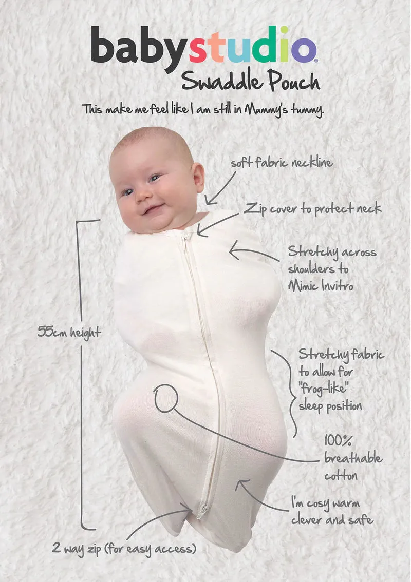 Baby Studio Swaddlepouch Cotton - Hugs Equals Love